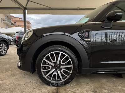 MINI Cooper SD COUNTRYMAN AUT. ALL4 JCW Nero usata Qualiano