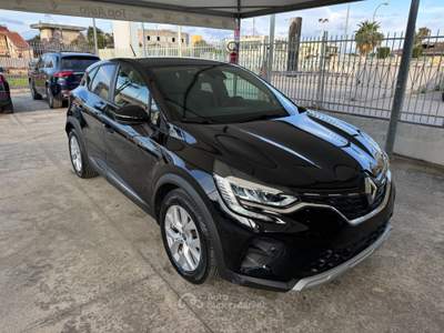 Renault Captur CAPTURE dCi 115 CV AUTOMATIC. INTENS Nero usata Qualiano