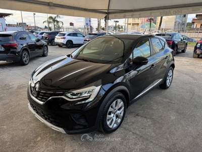 Renault Captur CAPTURE dCi 115 CV AUTOMATIC. INTENS Nero usata Qualiano