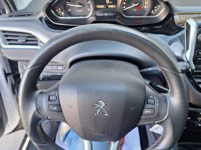 Peugeot 2008 Peugeot 2008 1.6 hdi allure 92cv Bianco usata Mirabella Eclano