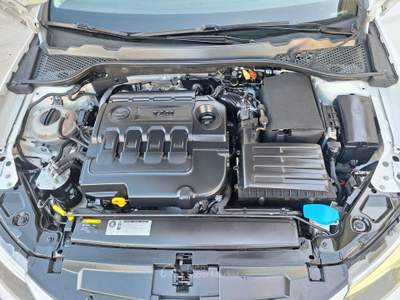 Seat Leon seat leon st 1.6 tdi 105 cv Bianco usata Mirabella Eclano