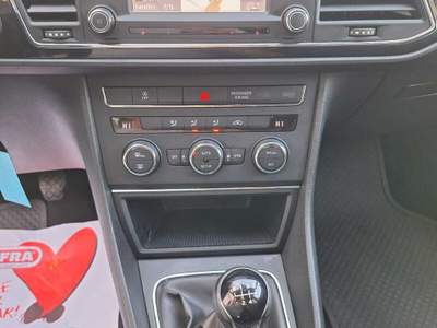 Seat Leon seat leon st 1.6 tdi 105 cv Bianco usata Mirabella Eclano