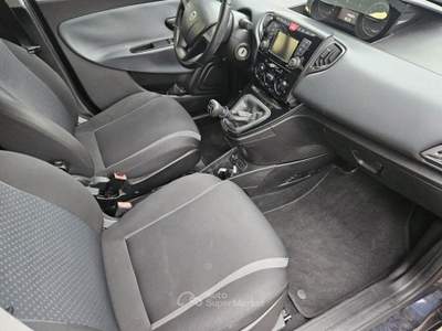 Lancia Ypsilon 1.2 69 CV 5 porte GPL Ecochic Gold Blu/Azzurro usata Rossano Veneto