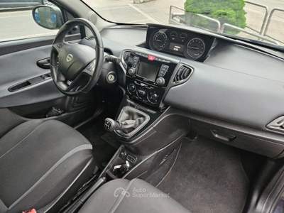 Lancia Ypsilon 1.2 69 CV 5 porte GPL Ecochic Gold Blu/Azzurro usata Rossano Veneto
