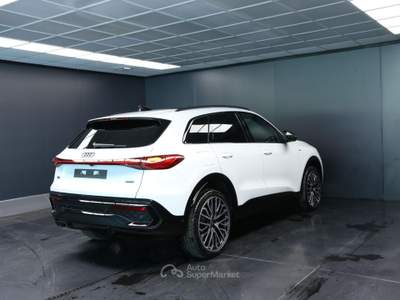 Audi Q5 TDI 204CV mHEV+ quattro S tronic S line edition Bianco usata Arsiè