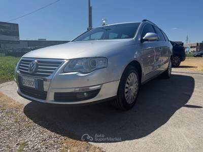 Volkswagen Passat METANO Argento usata Ferrara