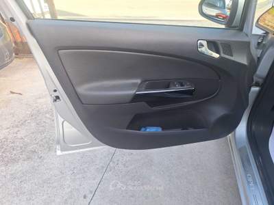 Opel Corsa opel corsa 1.2 86 cv gpl Argento usata Mirabella Eclano