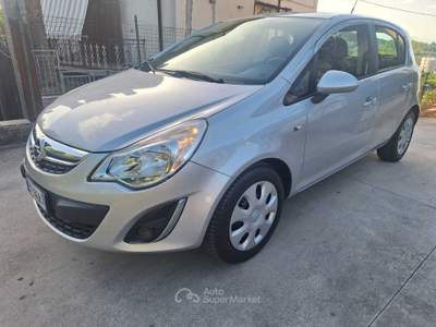 Opel Corsa opel corsa 1.2 86 cv gpl Argento usata Mirabella Eclano