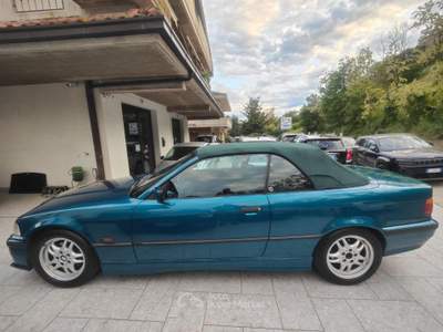 BMW Serie 3 328i Cabrio E36–Manuale––STORICA Verde usata Cappelle sul Tavo