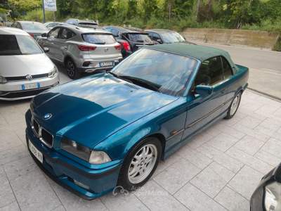 BMW Serie 3 328i Cabrio E36–Manuale––STORICA Verde usata Cappelle sul Tavo