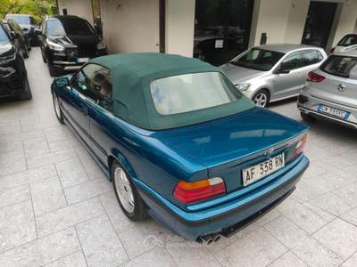 BMW Serie 3 328i Cabrio E36–Manuale––STORICA Verde usata Cappelle sul Tavo