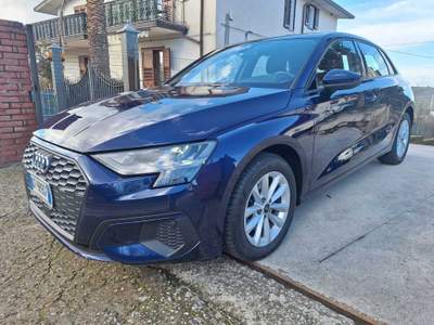 Audi A3 aidi a 3 30 1.6 tdi  116 cv Blu/Azzurro usata Mirabella Eclano