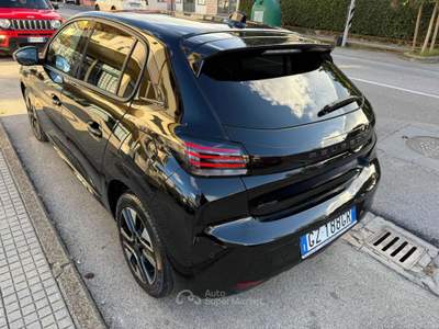 Peugeot 208 PureTech 100 Stop&Start 5 porte Allure Nero usata Pieve a Nievole