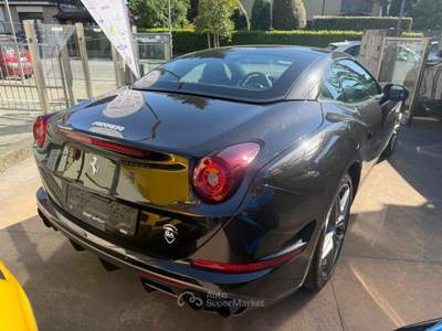 Ferrari California T DCT Nero usata Pieve a Nievole