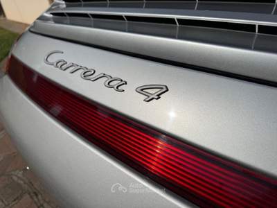 Porsche 911 Carrera 4 Coupé MANUAL GEAR Argento usata San Miniato