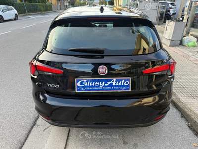 Fiat Tipo 1.0 5 porte Nero usata Pieve a Nievole