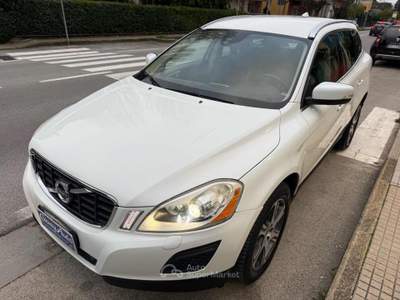 Volvo XC60 D4 Geartronic Business Bianco usata Pieve a Nievole