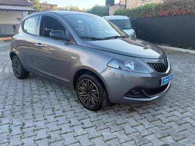 Lancia Ypsilon 1.0 FireFly 5 porte S&S Hybrid Gold Grigio usata Pieve a Nievole