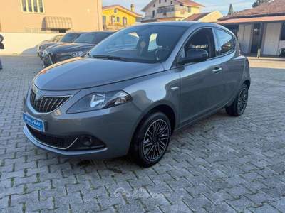 Lancia Ypsilon 1.0 FireFly 5 porte S&S Hybrid Gold Grigio usata Pieve a Nievole