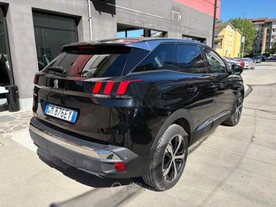 Peugeot 3008 3008 1.5 bluehdi Allure Pack s&amp;s 130cv eat8 Nero usata Cento