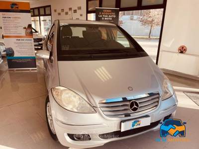 Mercedes-Benz Classe A Elegance Berlina Grigio usata Porto Mantovano