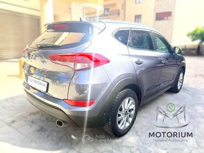 Hyundai Tucson 1.7 crdi 2wd 141cv dct Garanzia 12 Mesi Grigio usata Rende