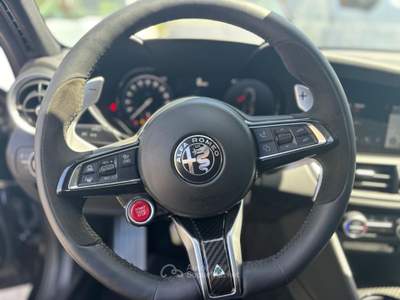Alfa Romeo Giulia 2.9 V6 Quadrifoglio 520cv auto Nero usata Borgo San Lorenzo