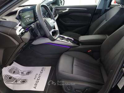 Audi A6 2.0 tdi mhev + Business Advanced quattro 204cv s-tronic Bianco usata Ceglie Messapica