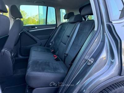 Volkswagen Tiguan 2.0 tdi Sport&amp;Style 4motion 140cv Grigio usata Trebaseleghe