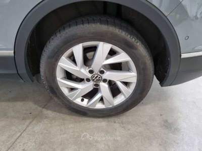 Volkswagen Tiguan Tiguan 1.5 Tsi 150 Cv Dsg Act Elegance Grigio usata Cassola