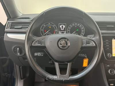 Skoda Superb 2.0 tdi Style 150cv dsg LED|CARPLAY|NAVI|17' Blu/Azzurro usata Como