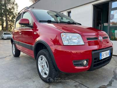 Fiat Panda Panda 1.3 MJT S&S 4x4 CLIMBING Rosso usata Mesagne