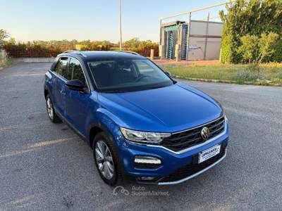Volkswagen T-Roc 2.0 TDI Style BlueMotion Tech. Blu/Azzurro usata Francavilla Fontana