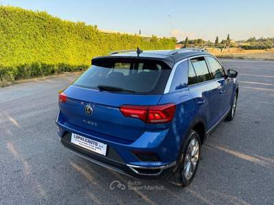 Volkswagen T-Roc 2.0 TDI Style BlueMotion Tech. Blu/Azzurro usata Francavilla Fontana
