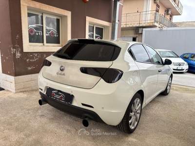 Alfa Romeo Giulietta 2.0 JTDm-2 140 CV Exclusive Bianco usata Priolo Gargallo