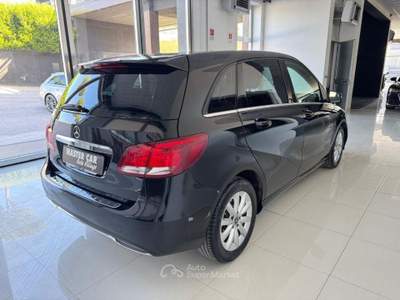Mercedes-Benz Classe B B 180 d Business Nero usata Ripalimosani