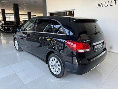 Mercedes-Benz Classe B B 180 d Business Nero usata Ripalimosani
