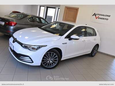 Volkswagen Golf Golf 2.0 TDI SCR Style Bianco usata San Michele Salentino