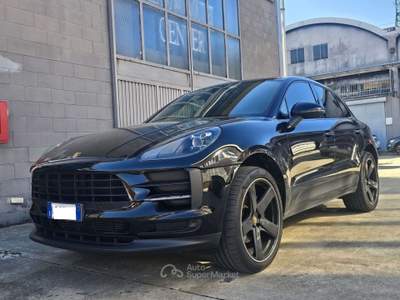 Porsche Macan Macan 2.0 245cv pdk Nero usata Milano