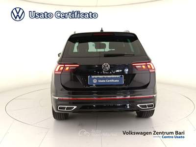 Volkswagen Tiguan 2.0 tdi r-line 150cv dsg Nero usata Bari