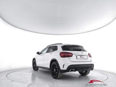 Mercedes-Benz GLA CDI 200 d Automatic Night Edition Bianco usata Corciano