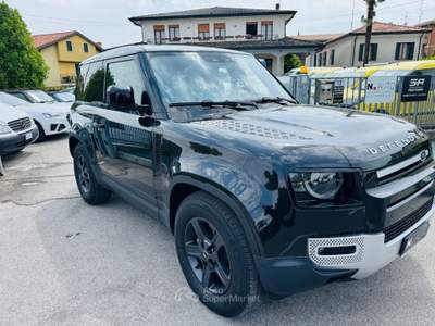 Land Rover Defender 90 3.0D I6 200 CV AWD Auto Nero usata Stra