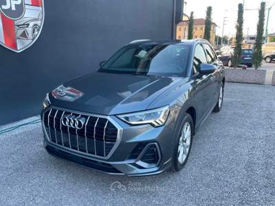 Audi Q3 35 2.0 tdi S line s-tronic Virtual 18'' Grigio usata Vedelago