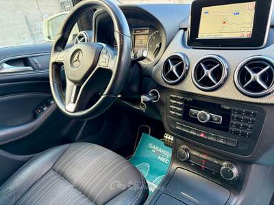 Mercedes-Benz Classe B Classe B 180 CDI automatic Premium Bianco usata Ceglie Messapica