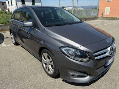 Mercedes-Benz Classe B Mercedes-Benz B 180 1.5 D 109 CV Sport Face Lift Grigio usata Pistoia