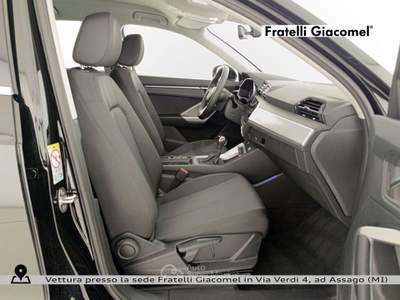 Audi Q3 35 2.0 tdi business advanced s-tronic Nero usata Assago