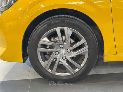 Peugeot 208 1.2 puretech 75cv active pack Giallo usata Verona