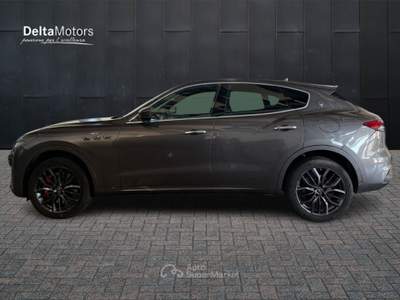 Maserati Levante  -  mhev 330 cv awd gt Grigio usata Ancona