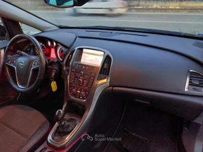 Opel Astra Opel astra 1.4 turbo benzina sports tourer Nero usata Mirabella Eclano