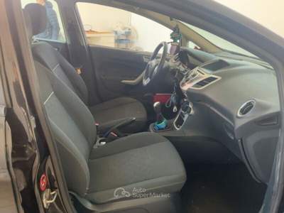 Ford Fiesta Fiesta Ikon 1.4 TDCi 70CV 5p. Business Nero usata Ferrara